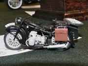 1:35 scale plastic model of the BMW R 12 motorcycle - photo No. 5 - side view