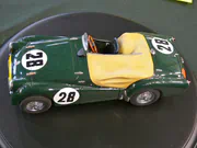 1:24 scale plastic model of the Triumph TR2 that competed in the 1955 Le Mans race - photo No. 2 - top view