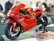 1:12 scale plastic model of the Yamaha YZR500 motorcycle built from a Tamiya kit - photo No. 2 - side view