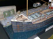 Tobruk Express diorama depicting a World War II scene - photo No. 3 - close-up