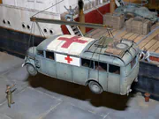 Tobruk Express diorama depicting a World War II scene - photo No. 9 - close-up