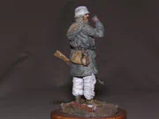 Scale figure of a German Panzergrenadier from the Battle of Kharkov in 1943 - photo No. 5 - side view