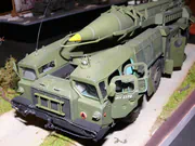Plastic model of the Scud B self-propelled missile launcher carrying a missile - photo No. 7 - close-up