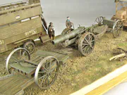 Plastic models of the military omnibus and the Holt 75 tractor in a diorama - photo No. 14 - close-up