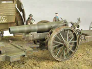 Plastic models of the military omnibus and the Holt 75 tractor in a diorama - photo No. 15 - close-up