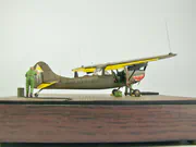 Plastic model of the American Cessna O-1D observation and liaison aircraft from the Vietnam War period - photo No. 5 - side view