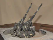1:35 scale plastic model of the German 12.8 cm Flak 40 anti-aircraft gun from World War II - photo No. 5 - front view