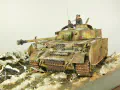 Link to photos of the diorama featuring a plastic model of the German Panzer IV J medium tank from the period of World War II.