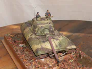 1:35 scale plastic model of the German E-100 super-heavy tank prototype - photo No. 2 - front view